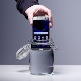 Besser als erlaubt: Galaxy S7 Edge überlebt 16-stündiges Vollbad